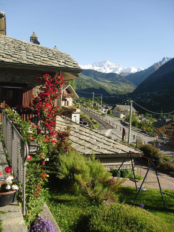B&B Les Fleurs Gignod Exterior photo