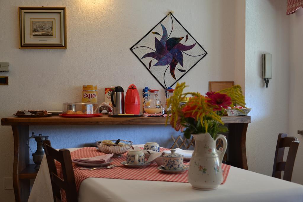 B&B Les Fleurs Gignod Exterior photo