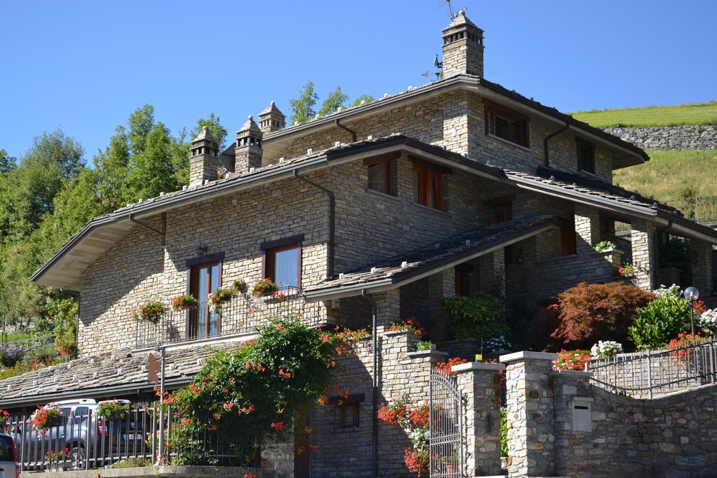 B&B Les Fleurs Gignod Exterior photo