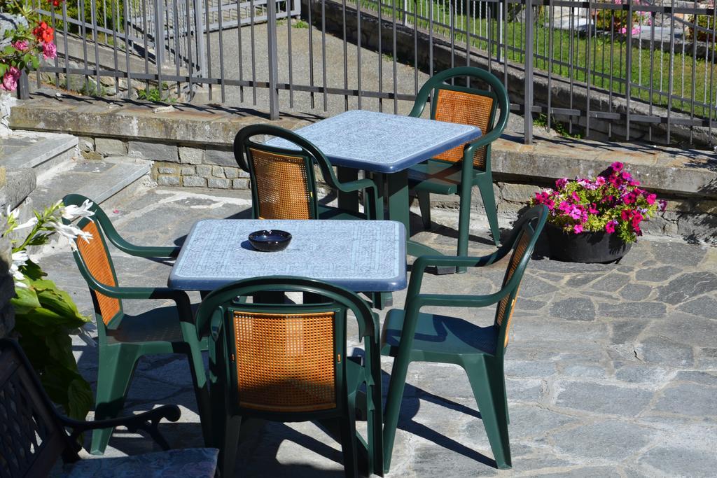 B&B Les Fleurs Gignod Exterior photo